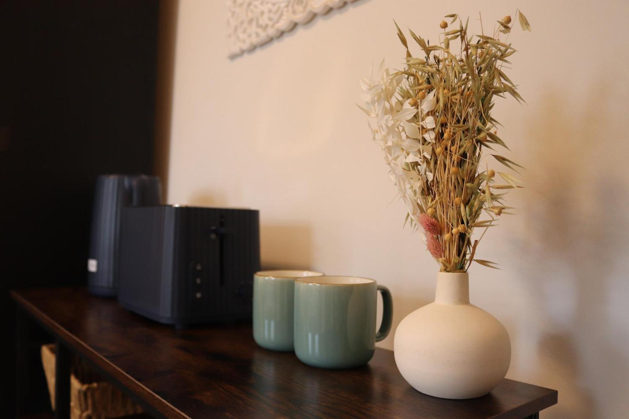 Aqua Nest Eastbourne - En-Suite, Free Parking, Kitchen المظهر الخارجي الصورة